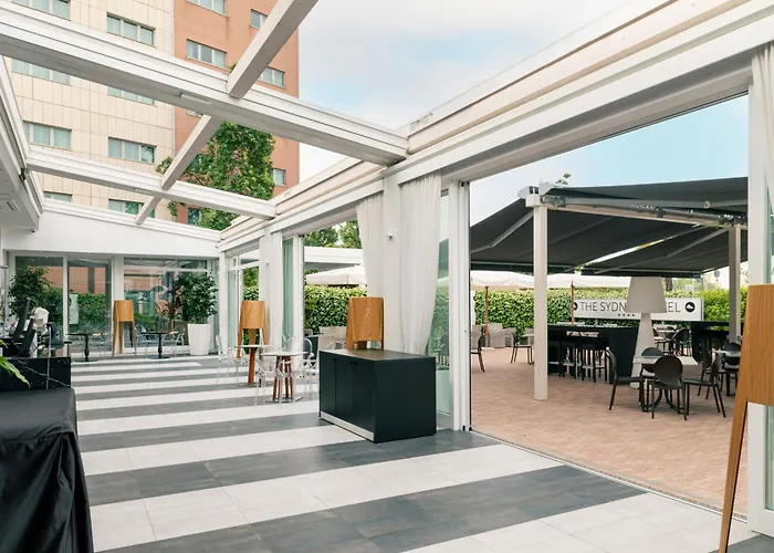 Michelino 75 By The Sydney Hotel Bologne